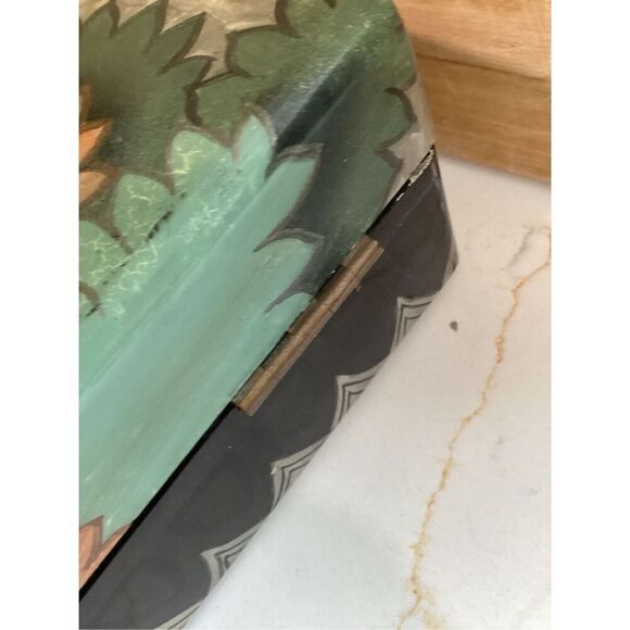 Vintage Art Nouveau Wood Lacquer Jewelry Box  AMAZING Graphics - Picture 5 of 11